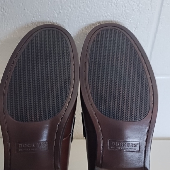 Classix Slip-On Penny Loafers Padded Insole - Picture 10 of 16